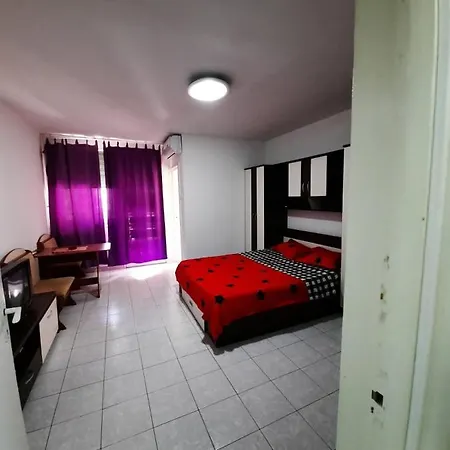 Rosa Apartament *